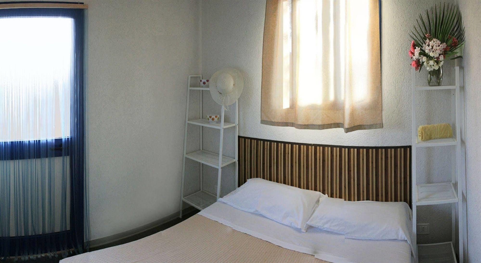 טורה סנטה סאבינה Camping Villaggio Lamaforca מראה חיצוני תמונה